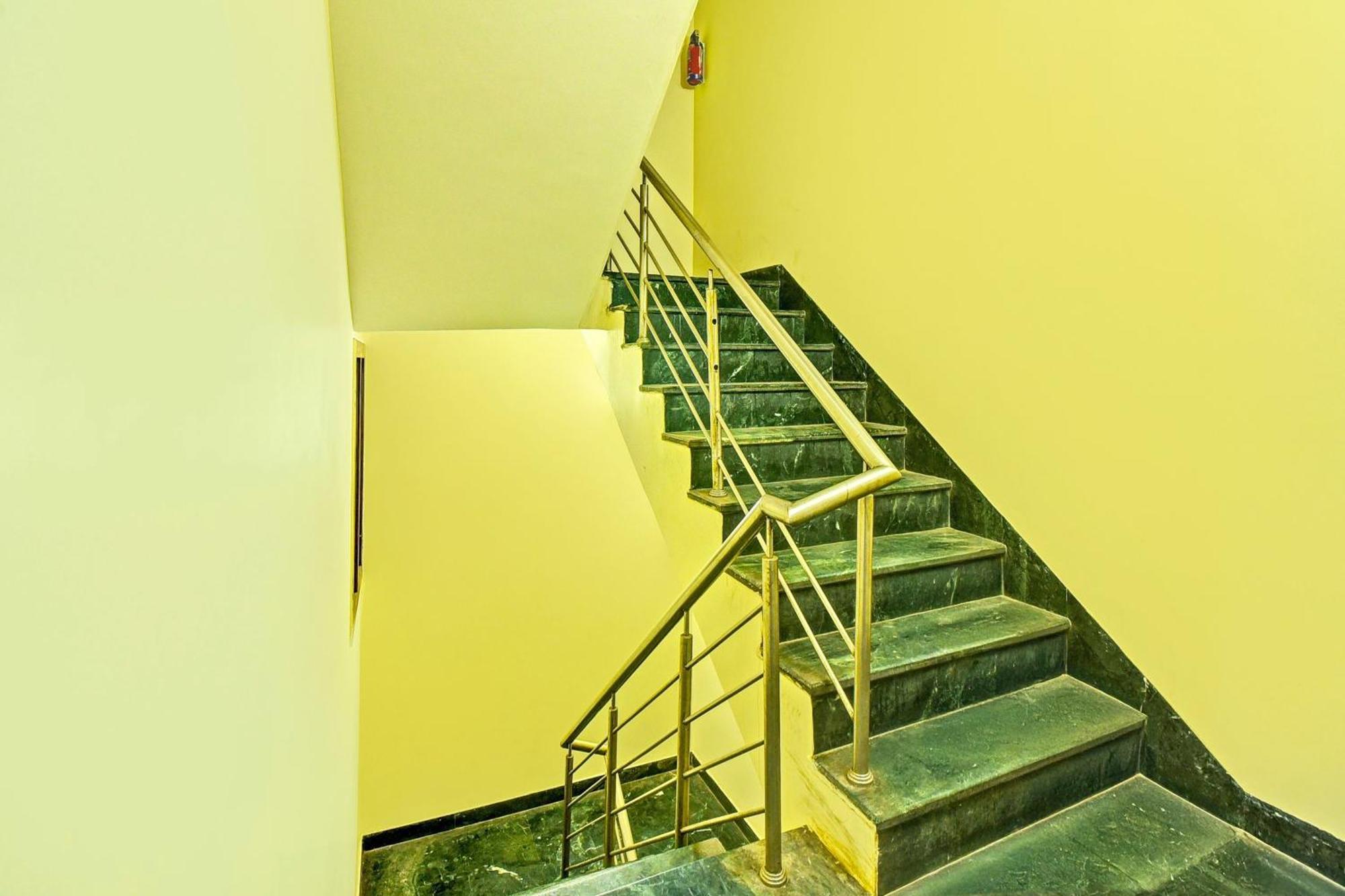Super Townhouse Amrapali Circle Formerly Hotel Aqua Jaipur Exteriör bild